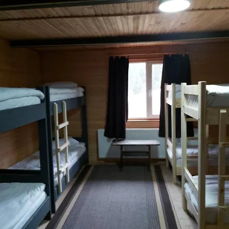 Ліжник Hostel